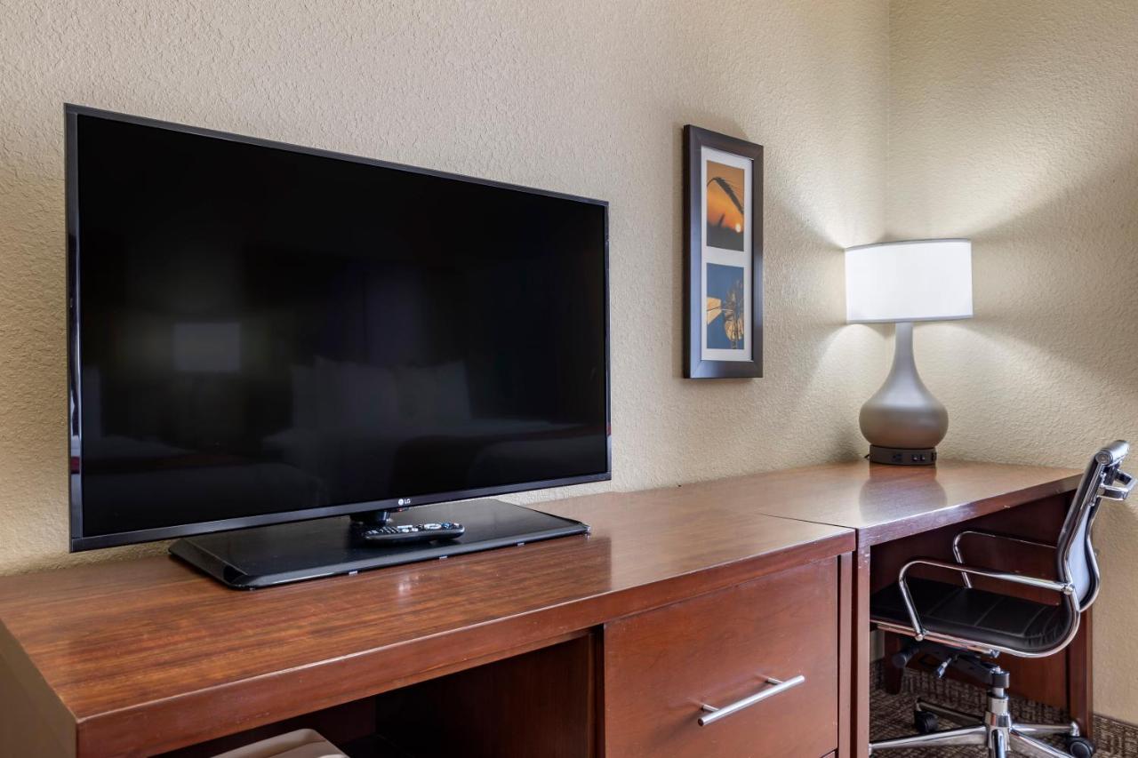 Comfort Inn & Suites Augusta المظهر الخارجي الصورة