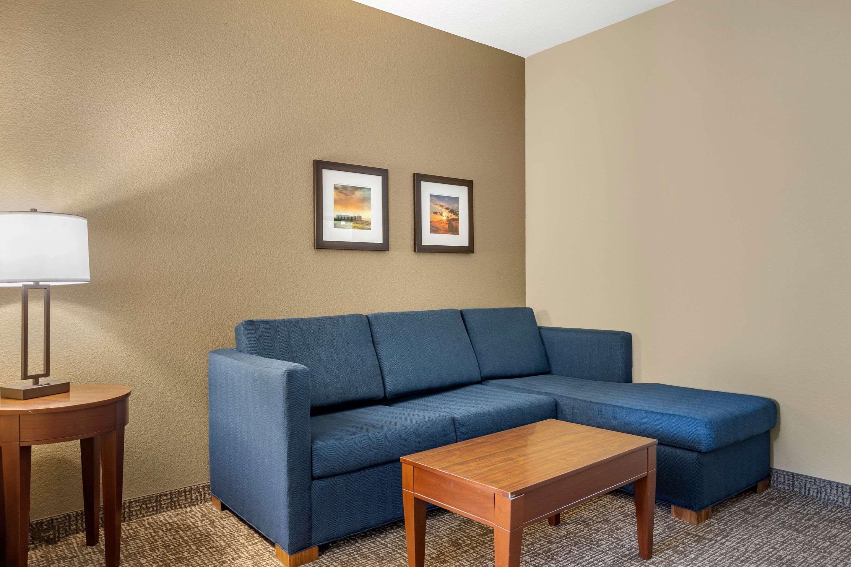 Comfort Inn & Suites Augusta المظهر الخارجي الصورة