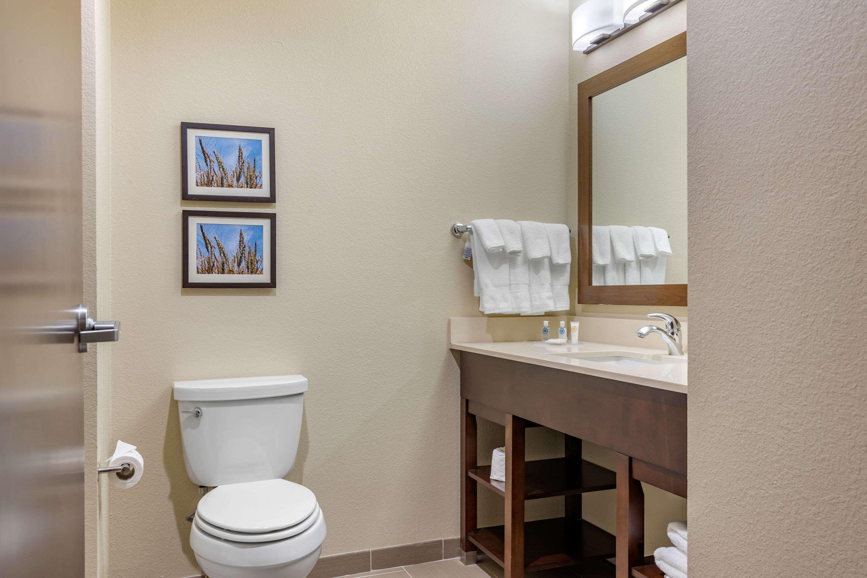 Comfort Inn & Suites Augusta المظهر الخارجي الصورة