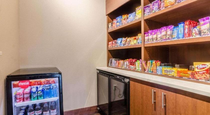 Comfort Inn & Suites Augusta المظهر الخارجي الصورة