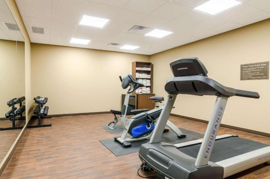 Comfort Inn & Suites Augusta المظهر الخارجي الصورة