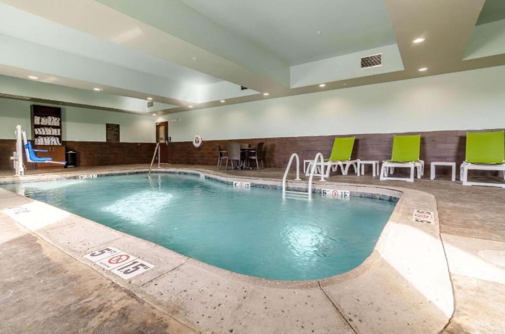 Comfort Inn & Suites Augusta المظهر الخارجي الصورة