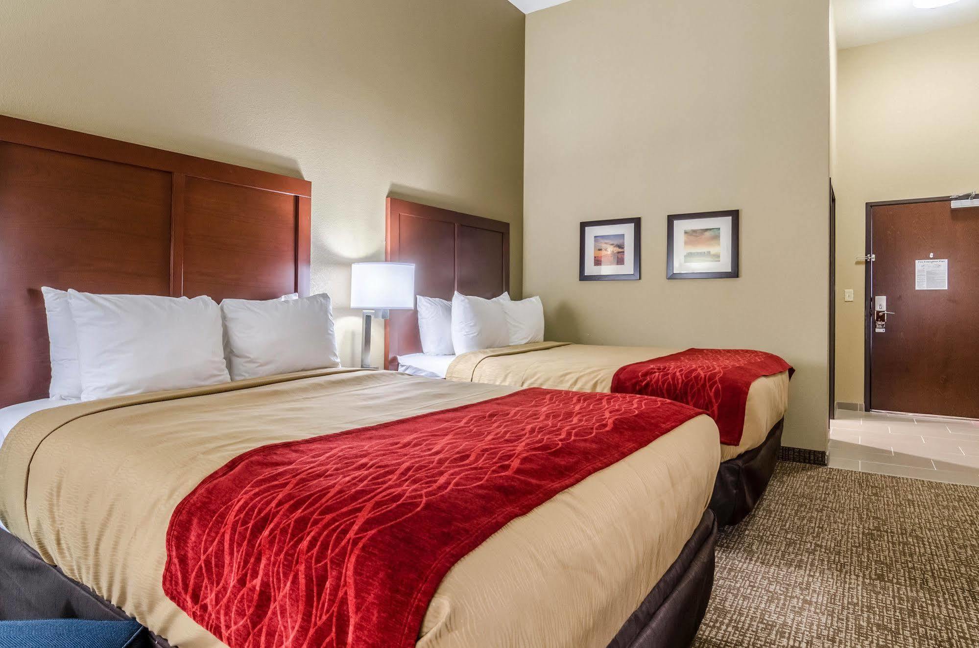 Comfort Inn & Suites Augusta المظهر الخارجي الصورة